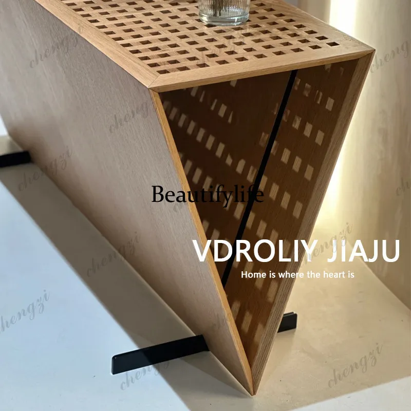Tables - H134 خزانة جانبية بتصميم فرنسي عتيق